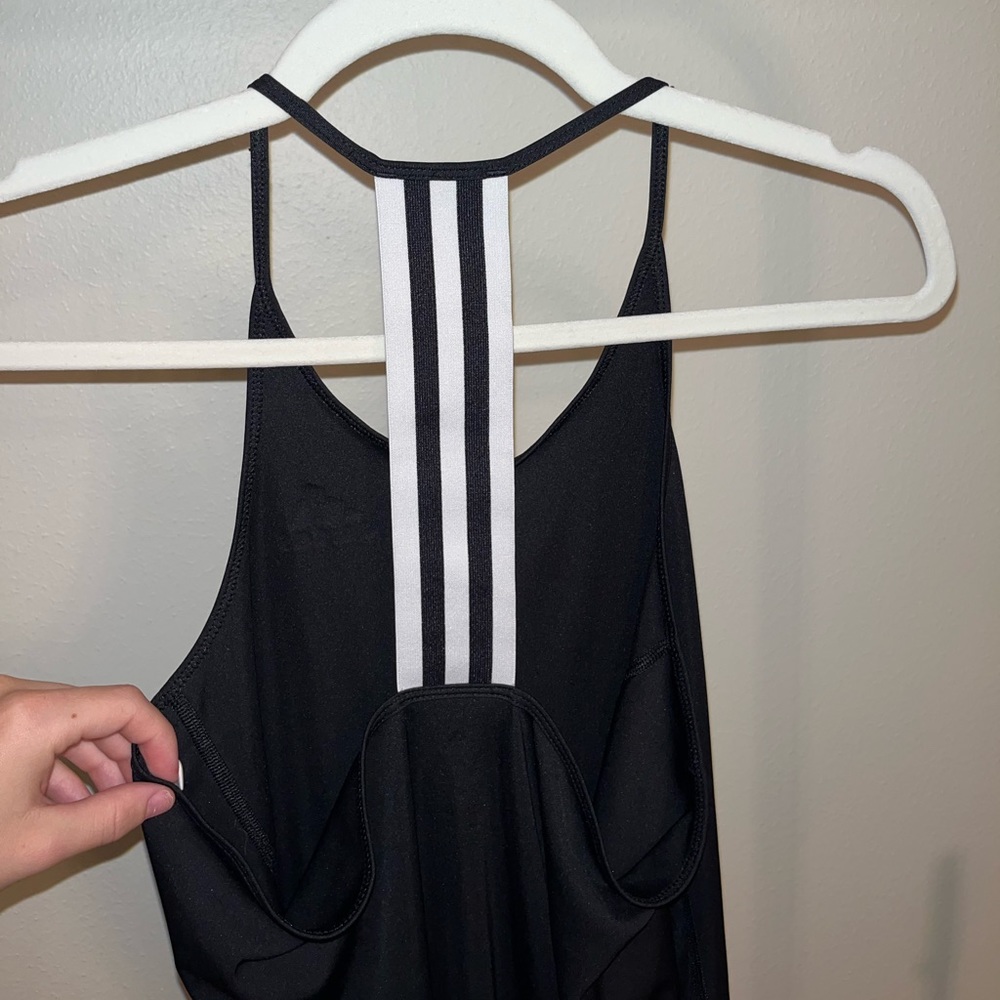 Adidas tank top size M
